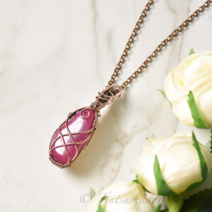 Pink Tumbled Wire Weaved