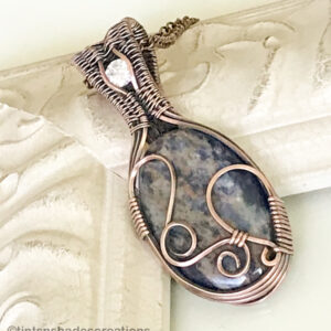 Sodalite Cubic Zirconia