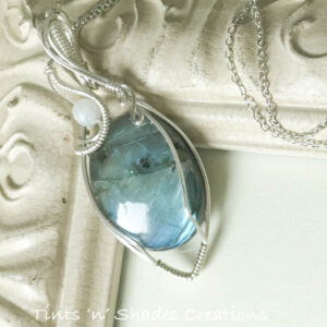 Blue Labradorite with Moonstone Bead Pendant