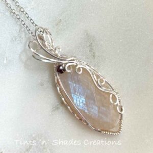 Belomorite Moonstone Necklace With Accent Garnet